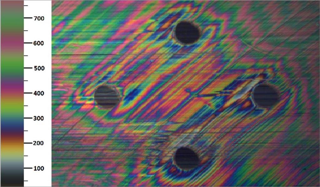 MATERIÁL A METODY Z interferogramů zachycených kamerou bude získána tloušťka mazacího filmu v oblasti mezi buňkami textury (Obr. 4-10).
