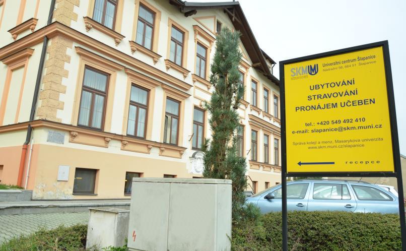 6 Univerzitní centrum Šlapanice Ve Šlapanicích u Brna najdete účelově zařízené středisko, které má dlouholetou tradici nejen v poskytování komplexních služeb v oboru celoživotního vzdělávání, ale
