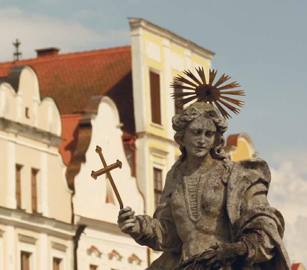 Dopolední program byl zaměřen na sociální rehabilitaci Lormova abeceda, dvouruční prstová abeceda, správná chůze s průvodcem, nácvik jemné motoriky vyzkoušeli jsme si skládání origami z papíru.