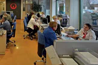 Kontaktní centra TELEFONNÍ CENTRUM Na zákaznické lince PVK bylo v roce 2017 celkem obslouženo 91 967 hovorů a servis level byl na úrovni 93,7 %. Nejvíce dotazů se týkalo dodávek pitné vody.