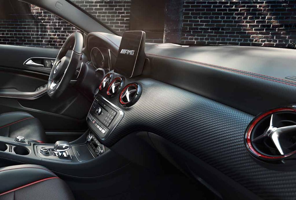 Interiér vozu Mercedes-AMG A 45 4MATIC je jako stvořený pro adrenalinový zážitek.
