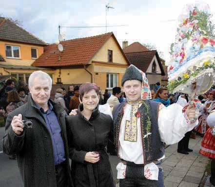 MARTINSKÉ HODY Sourozenci v Buchlovicích, hokejový brankař ve Stříbrnicích DRSNÝ HUMOR Izer byl chvílemi sprostý jak dlaždič SLOVÁCKÉ CELEBRITY DOBRÉHO DNE DERNIÉRA Ve středu se Zdeněk Trčálek