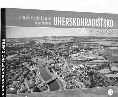 Místní kulturní sál v hospodě osiřel už v roce 2006, kdy se po celé zemi pod tlustou peřinou sněhu zřítilo několik střech Statik sice úplně provoz nezakázal, ale obec si to nechtěla vzít na triko a