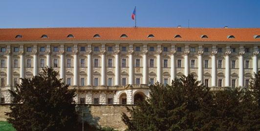 společnosti od 19. století včetně období první Československé republiky po roce 1918. 2.