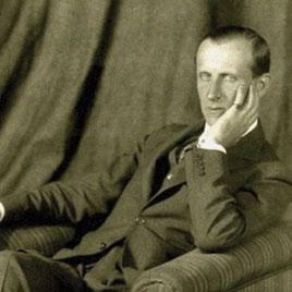 2 Malachitová váza, poč. 19. století, diplomatický dar ruského cara Alexandra I. rakouskému kancléři Klementu V.