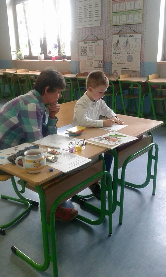 Na děti i dospěláky čekalo deset stanovišť, které pro ně připravili naši skvělí a nadšení pedagogové MŠ a ZŠ.