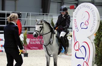 Pony liga v roce 2015 s novou soutěžní kategorií Jezdecký katalog 2015 Také naše nejmladší naděje jezdeckého sportu, děti na pony, mají svůj skokový seriál.