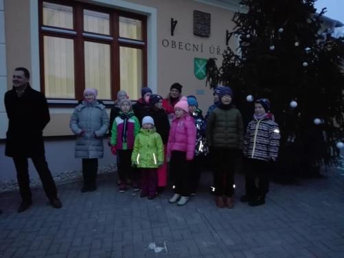 Společné akce Zš a Mš 217/218 Lesní pedagogika Program pod vedením žáků a pedagogů SLŠ Hranice na školním polesí ve
