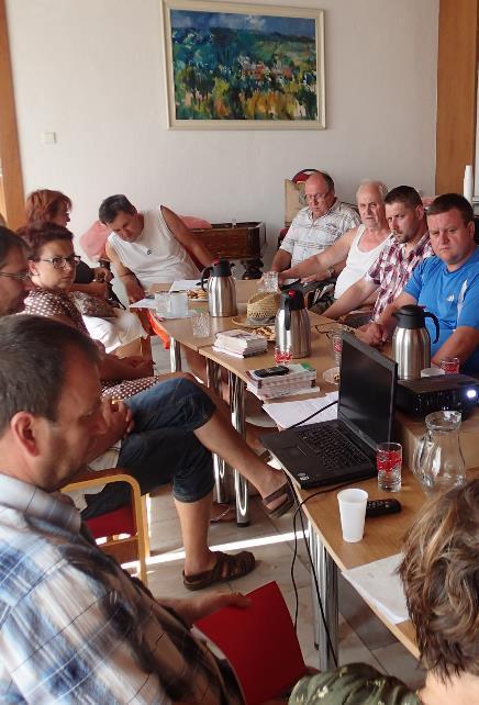 Výstupy za každou MAS JMK: Jednání MAS (s prezenčkou), kde se představí projekt s metodikou, 1 cílený seminář - zavolají
