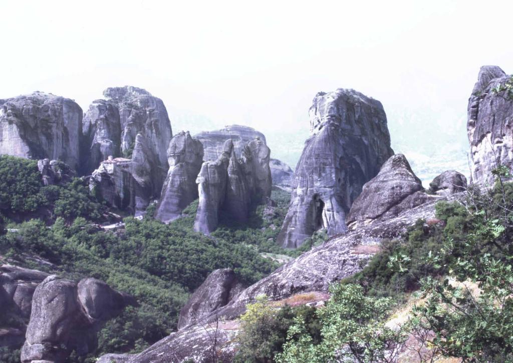 VIII Meteora svatý klášter Rusanu St Čt Pá So Ne Po Út St Čt Pá So Ne Po Út St Čt Pá So Ne Po Út St Čt
