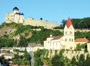 bralami, čo vytvára predpoklad pre zaujímavú turistiku.