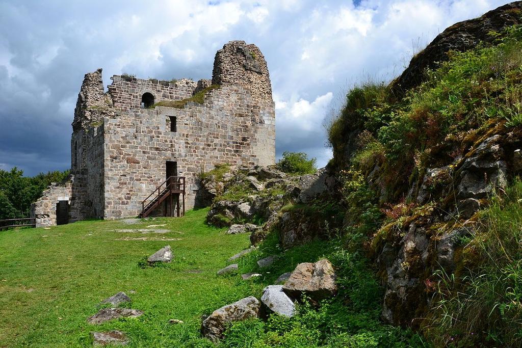 Románský sloh rotunda na kruhovém půdorysu, bazilika