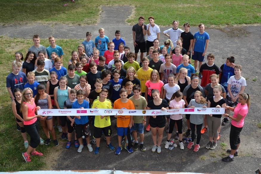 Pojďme společně ukázat, že se děti pohybem mohou bavit Není důležité vyhrát, ale zúčastnit se Olympijské (lidské)