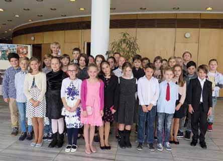 Základní škola T. G. Masaryka Divadelní setkání bojkovských páťáků s Karlem IV. Hoja hoj, hoja hoj, v králi máme zastání, hoja hoj, hoja hoj, bůh nás ochrání.