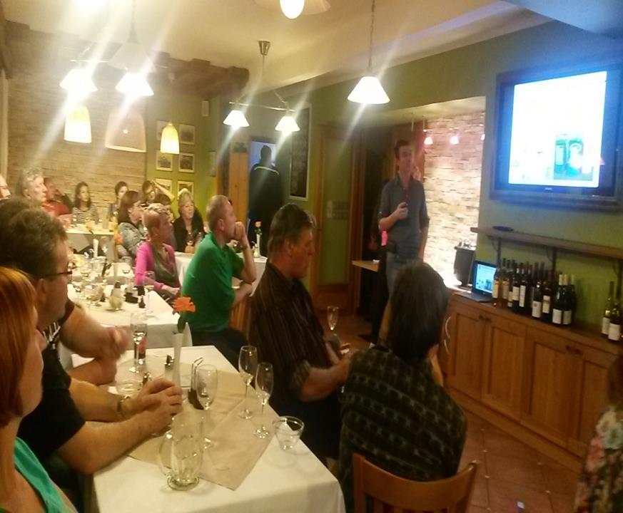 HODNOCENÍ SPOLUPRÁCE MIKROREGIONU UNIČOVSKO V ROCE 2015 Mikroregion Uničovsko v roce 2015 sdružoval 14 členských obcí Uničov, Dlouhá Loučka, Medlov, Paseka, Šumvald, Troubelice, Újezd, Želechovice,