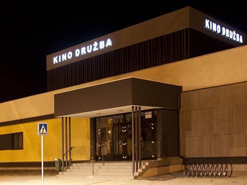 Největší investice započaté již v roce 2014 představovala energetická opatření provedená na budovách ZŠ Pionýrů s celkovými náklady 24,3 mil. Kč (dotace OPŽP a SFŽP 16,8 mil.