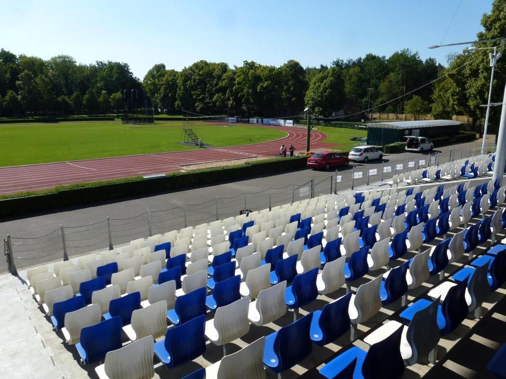 15/25 atletický
