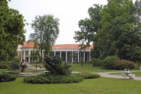 Cena: 50 Kč, děti do 6 let zdarma. Doba jízdy: 20 minut. Jízdenky zakoupíte u řidiče. MĚSTSKÉ MUZEUM FRANTIŠKOVY LÁZNĚ Dlouhá 194/4, Tel: 351 011 998 info@muzeumfl.