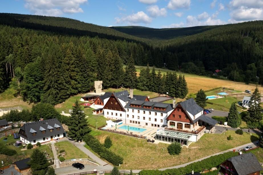 Zdroj: www.koprivna.cz 1) ROZŠÍŘENÍ UBYTOVACÍ KAPACITY CHATY KOPŘIVNÁ A SOUVISEJÍCÍHO ZÁZEMÍ Název projektu č.