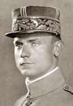 Při svém návratu do republiky zahynul při leteckém neštěstí nedaleko Vajnor náš první a jediný ministr války gen. Milan Rastislav Štefánik.