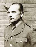 1939 odletěl společně s dalšími 10 důstojníky do Londýna, kde v letech 1940 1945 řídil čs.
