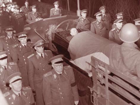 Tato nová operační sestava přetrvala bez větších změn až do druhé poloviny padesátých let. Brigadýrka čs. generála v padesátých letech Ve čtvrtek 5.