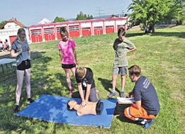 4 Obec Tisá je bránou k romantickému kraji Labských pískovců Nachází se v okrese Ústí nad Labem. V centru obce návštěvníky přivítá pozdně barokní kostel sv.