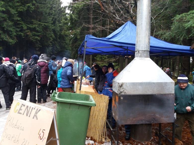 Věřím, že už budeme zanedlouho moci uklidit zimní oblečení do skříní, oprášit kolo, či začít pracovat na svých zahradách.