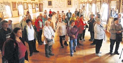 , který zde vysázel révu z Burgund. 16. století náleželo Mělnicko k největším vinohradnickým oblastem, protože vinohrady zasahovaly až do kraje Rakovnického a Mladoboleslavského.