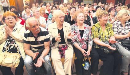 ročníku MHF Pražské jaro, který byl divákům zprostředkován na obří obrazovce uprostřed parku.