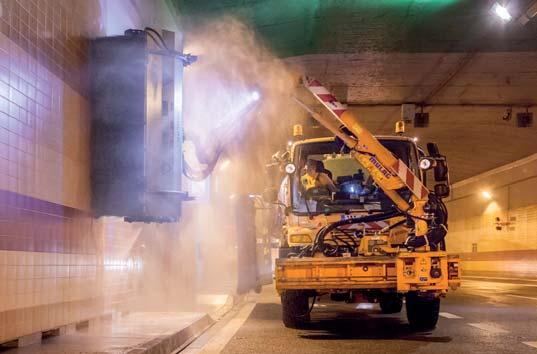 PS technika EXPERT NA VŠECHNO S NÁZVEM UNIMOG Unimog jsou víceúčelová nákladní vozidla, která vyrábí značka