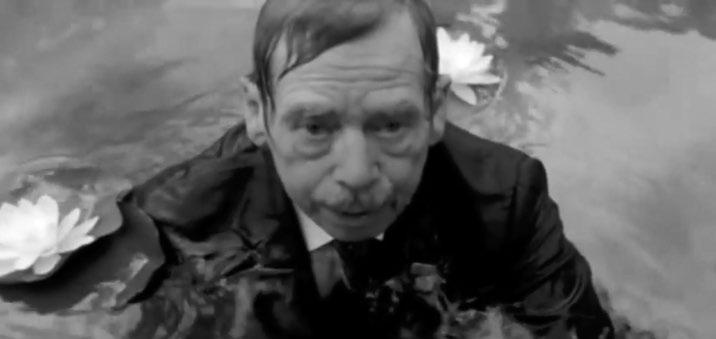 / 35mm V roce 1992 začal režisér Pavel Koutecký natáčet Václava Havla, který kandidoval na funkci prvního prezidenta České republiky.