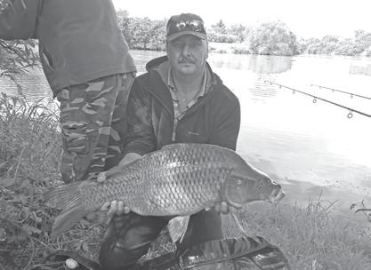 STAROMĚSTSKÉ NOVINY kategorie kapr: 1. Radek Škrhák 78cm 2. Jakub Sláma 63,5cm 3.