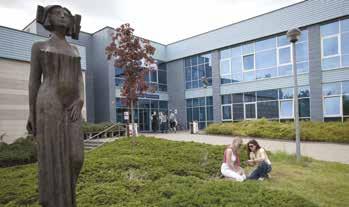OHLÉDNUTÍ 2010 2017 Počty zahraničních studentů (studujících za účelem získání diplomu) 3000 2531 2000 1657 1000 789 0 2010 2013 2017 ČZU zaznamenala velice dynamický nárůst zahraničních studentů,