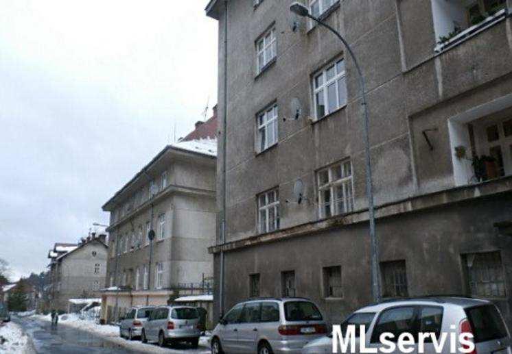 Zdroj: Realitní kancelář Milan Šramo - ML servis Hlavní třída 861/861 36301 Ostrov Tel.: +420 601 201 375 www.mlservis-kv.