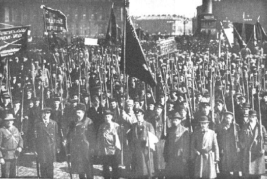 18 Bolševická demonstrace 18 petrohradských dělníků a vojáků byla Prozatímní vláda donucena zůstat v Petrohradě. 16.