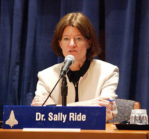 Dr. Sally Rideová