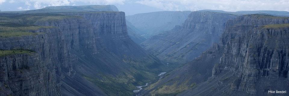 (Britská Kolumbia) Nahanni (Severozápadné teritóriá) rezervácia Waterton