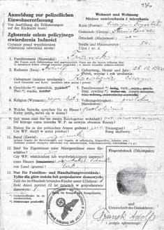 KAPITOLA 4 POLSKÉ OBYVATELSTVO NA TĚŠÍNSKU Většina Poláků v českých zemích žila na těšínském Slezsku, kde byly jejich rody usazeny po staletí.