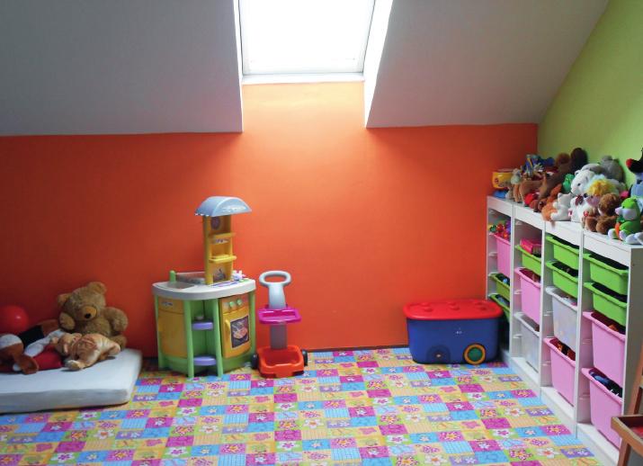 ROSA centrum pro ženy, z. s. ROSA centrum pro ženy, z.s. je nestátní nezisková organizace, která se ve své činnosti zaměřuje na přímou komplexní pomoc ženám, obětem domácího násilí a jejich dětem a na prevenci tohoto jevu.