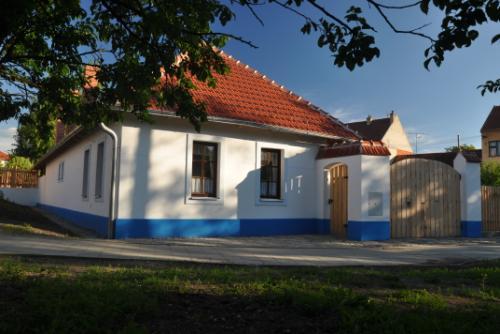 é družst