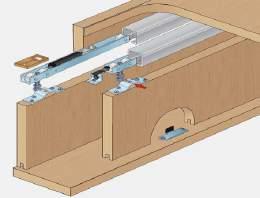 KOVÁNÍ NA POSUVNÉ DVÍŘKA SALU strana 23 S40, S80 Nábytkové kování S40 představuje jednoduché řešení pro posuvné průchozí dveře a posuvné stěny. Sytém se vyznačuje tichým chodem a jednoduchou montáží.
