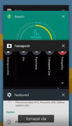 116 Práce s aplikacemi Přepínání mezi nedávno otevřenými aplikacemi Pokud v telefonu používáte různé aplikace, můžete snadno přepínat mezi aplikacemi, které jste nedávno otevřeli.