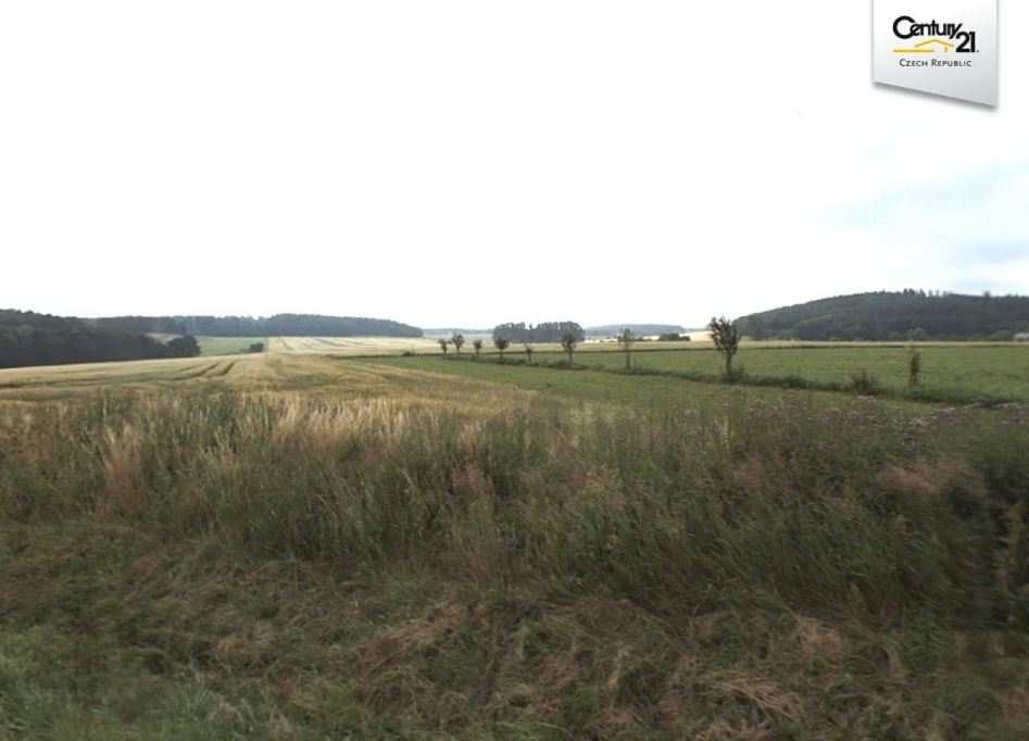 území Podolí u Bouzova, vedené v katastru nemovitostí jako orná půda.