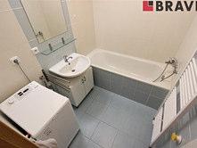 Tt bydlení je vhdné pr th, kd chce mít bčansku vybavenst na dsah ruky. Supermarket Glbus se nachází 5 minut jízdy autem. Jedná se výbrnu investiční příležitst, vhdné i k prnajímání.