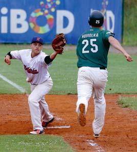 V USA chodí na MLB obvykle 30 tisíc diváků. Víte, že i v Praze lze baseball vidět živě, včetně dobré sportovní úrovně, maskotů i bubnů? Návštěvnost extraligy se pohybuje v řádech stovek. Kam zajít?