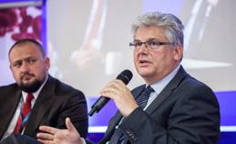 Kongresy, konference, semináře Mediální propagace akcí Organizujeme: Kongresy Konference Sympozia Semináře a školení Křty odborných knih Zajistíme: Návrh a realizaci odborné vzdělávací akce dle