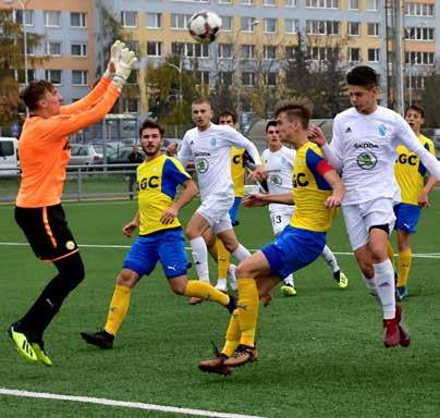 Devatenáctiletí zapomněli střílet góly V závěrečných dvou mistrovských utkáních celostátní ligy starších dorostenců U19 boleslavští mladíci prohráli shodným dvougólovým rozdílem, aniž skórovali a v
