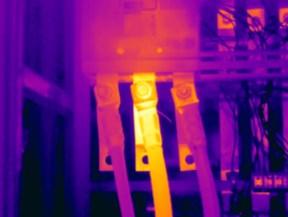 9.7 Termodiagnostika elektrorozvodů a strojů a výrobní technologie Vzhledem k tomu, že k poruchám dochází i ve vlastní síti a na