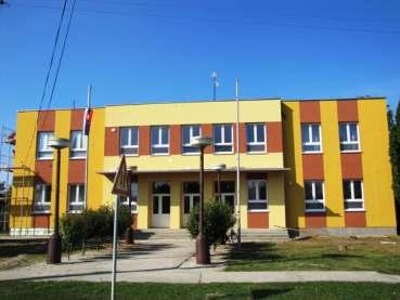 Tomášikovo Kultúrny dom a obecný